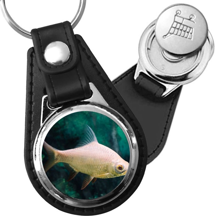 Porte-clé cuir avec médaillon poisson Barbu
