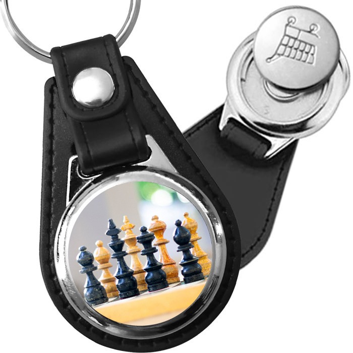 Porte-clé cuir avec médaillon sport Échecs
