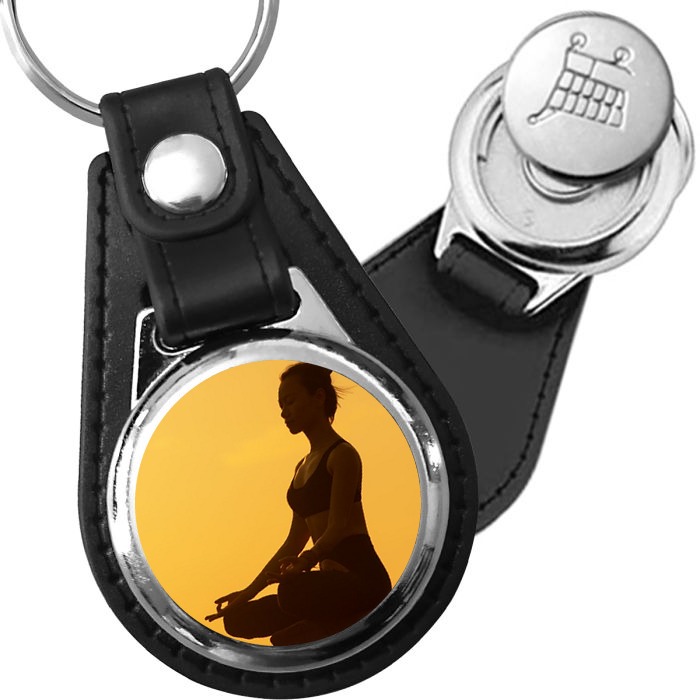 Porte-clé cuir médaillon zen Méditation