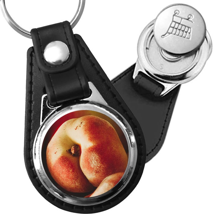 Porte-clé cuir avec médaillon fruit Nectarine