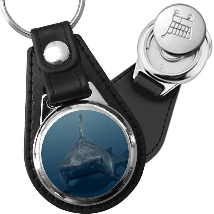 Porte-clé cuir avec médaillon poisson Requin-tigre