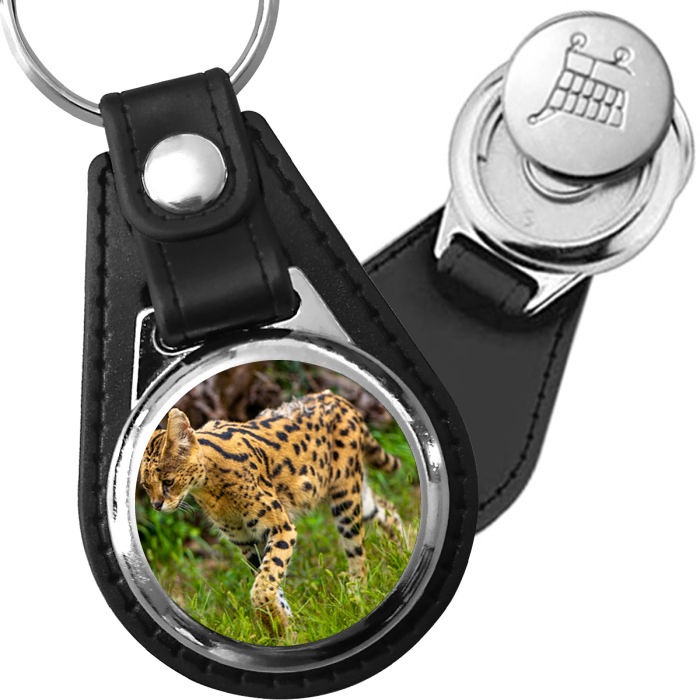 Porte-clé cuir avec médaillon mammifère Serval